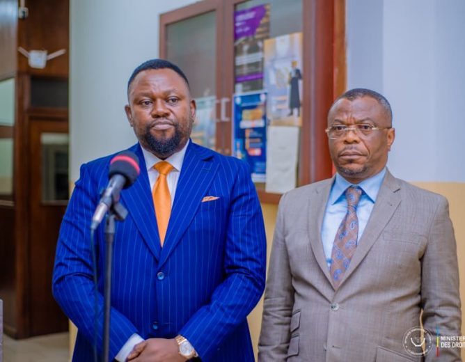 Droits humains : Le Ministre Samuel MBEMBA plaide pour l&rsquo;immunisation des avocats et l&rsquo;admission des étudiants d&rsquo;autres universités que l&rsquo;Unikin, Unikis et Unilu au Barreau de Kinshasa Gombe