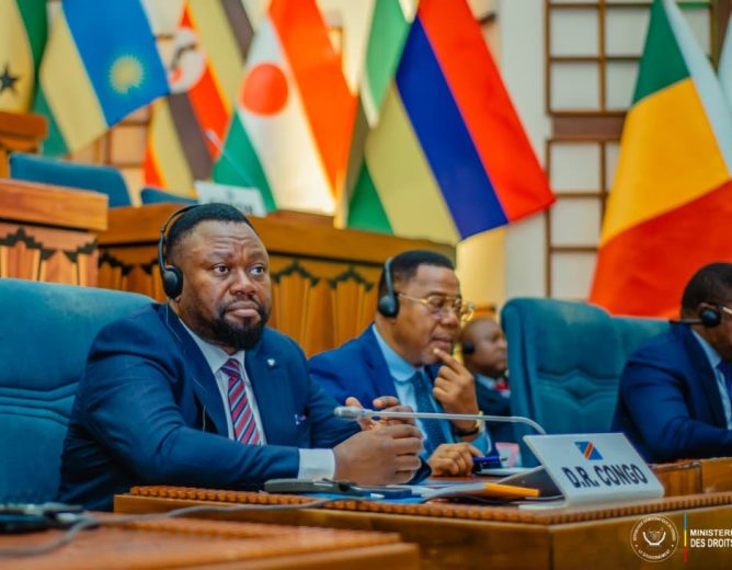 Droits Humains : à la CADHP, le Ministre Samuel MBEMBA alerte sur l’intention de Paul KAGAME et de Joseph KABILA d’accentuer bientôt les violences à l’Est de la RDC